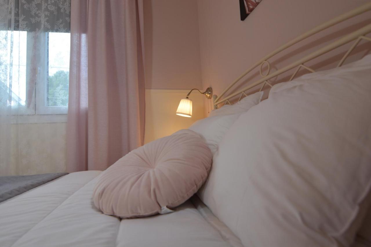 Olympia'S Apartments Ártemida Kültér fotó